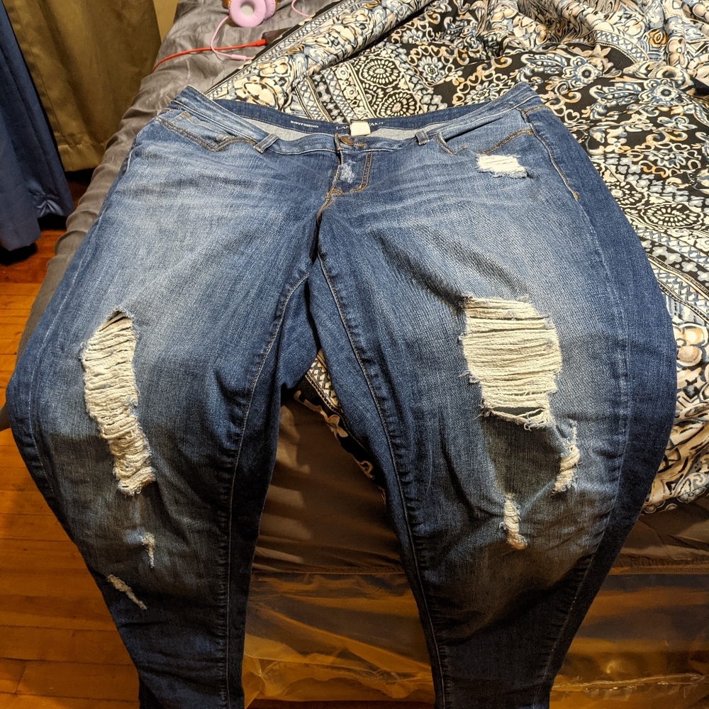 Woman's plus size ripped jeans